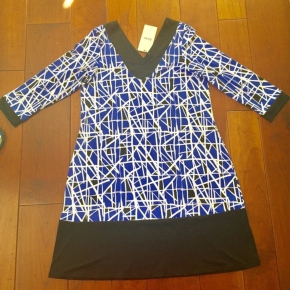 NWT Leota V-Cut 3/4 Sleeves Dress M - Picture 3 of 7